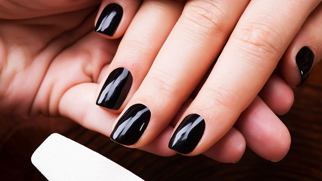 Claresa black nails: timeless, bold, and effortlessly chic.