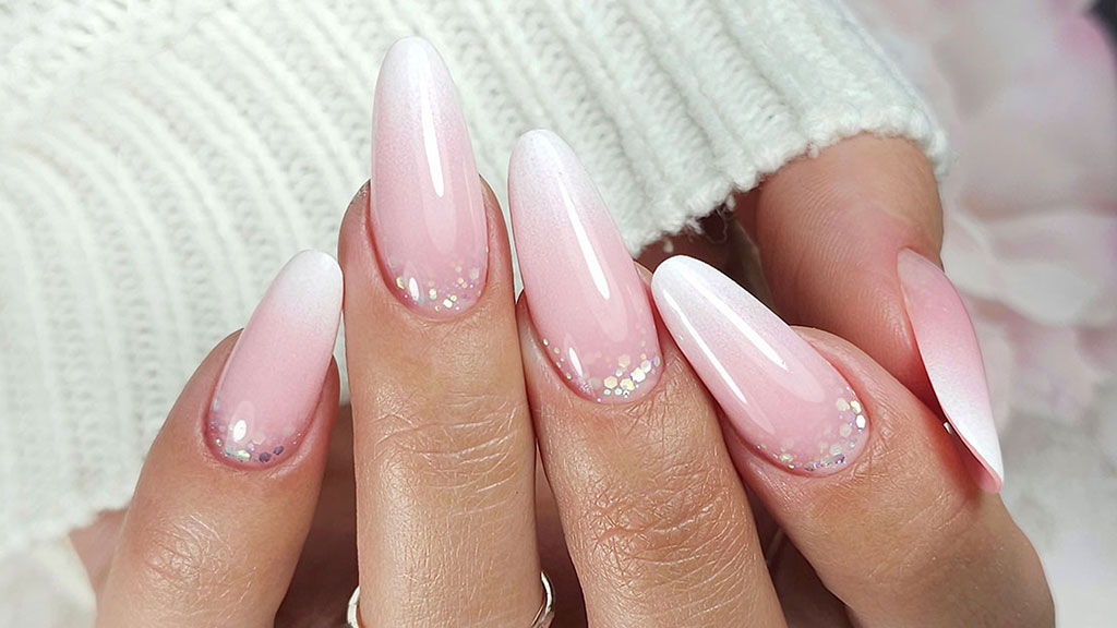 Builder gel manicure with smooth structure and glossy finish using Claresa products