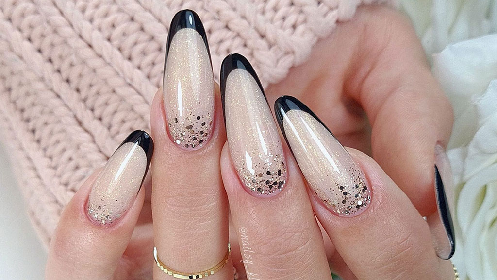 Builder gel manicure with smooth structure and glossy finish using Claresa products