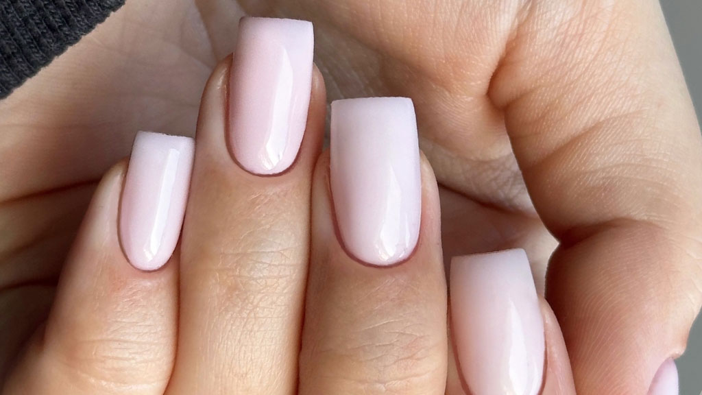 Acrylic nails vs gel polish nails comparison on natural nails